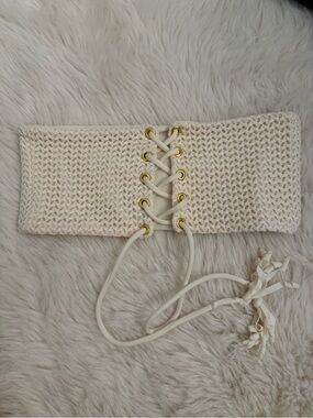 Montce Women's Cream Lace-Up Crochet Bandeau Top